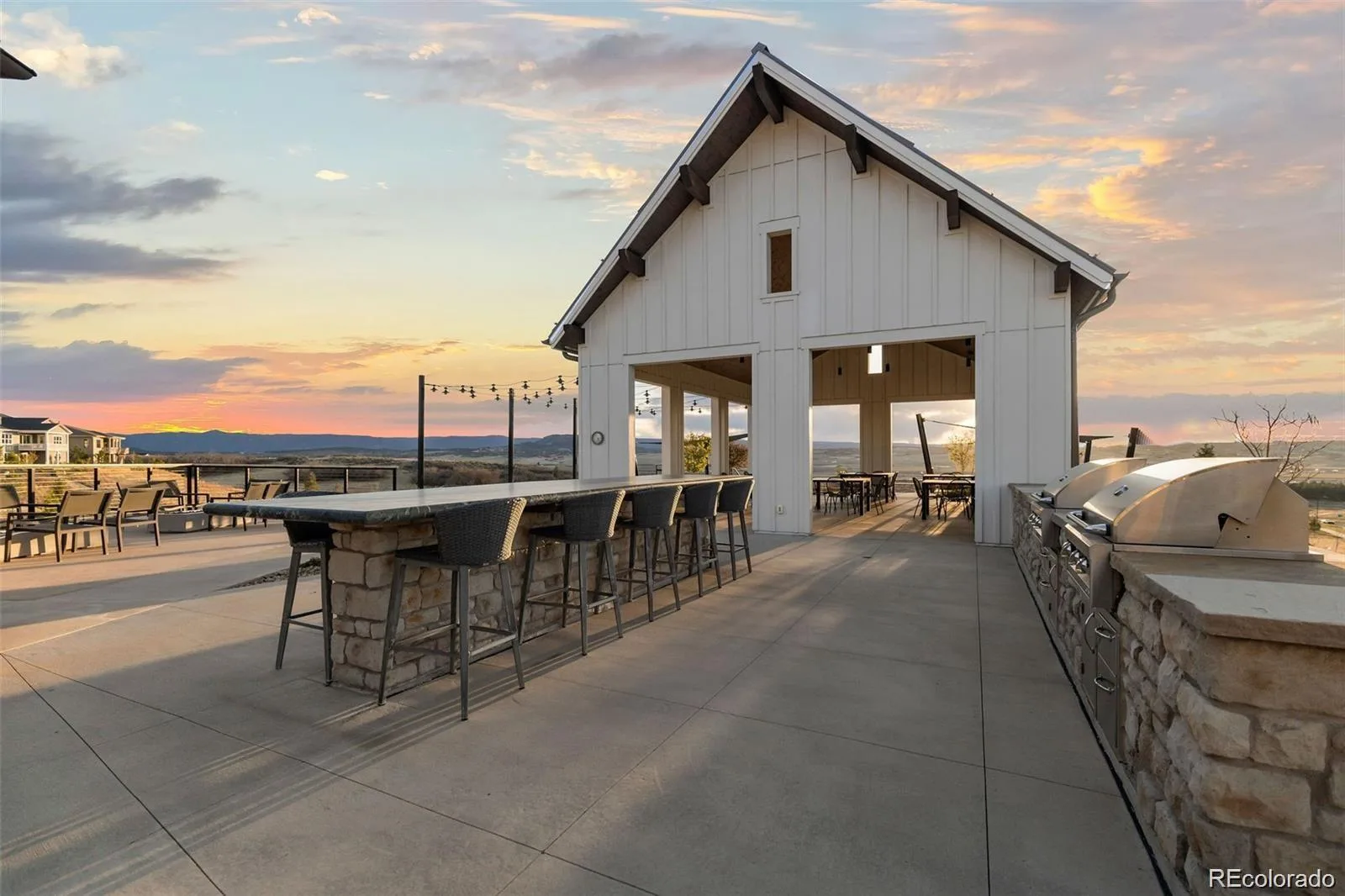 487 Scrubjay Circle Castle Rock CO 80104 | MLS #REC3429177 08202026183855 1600 44