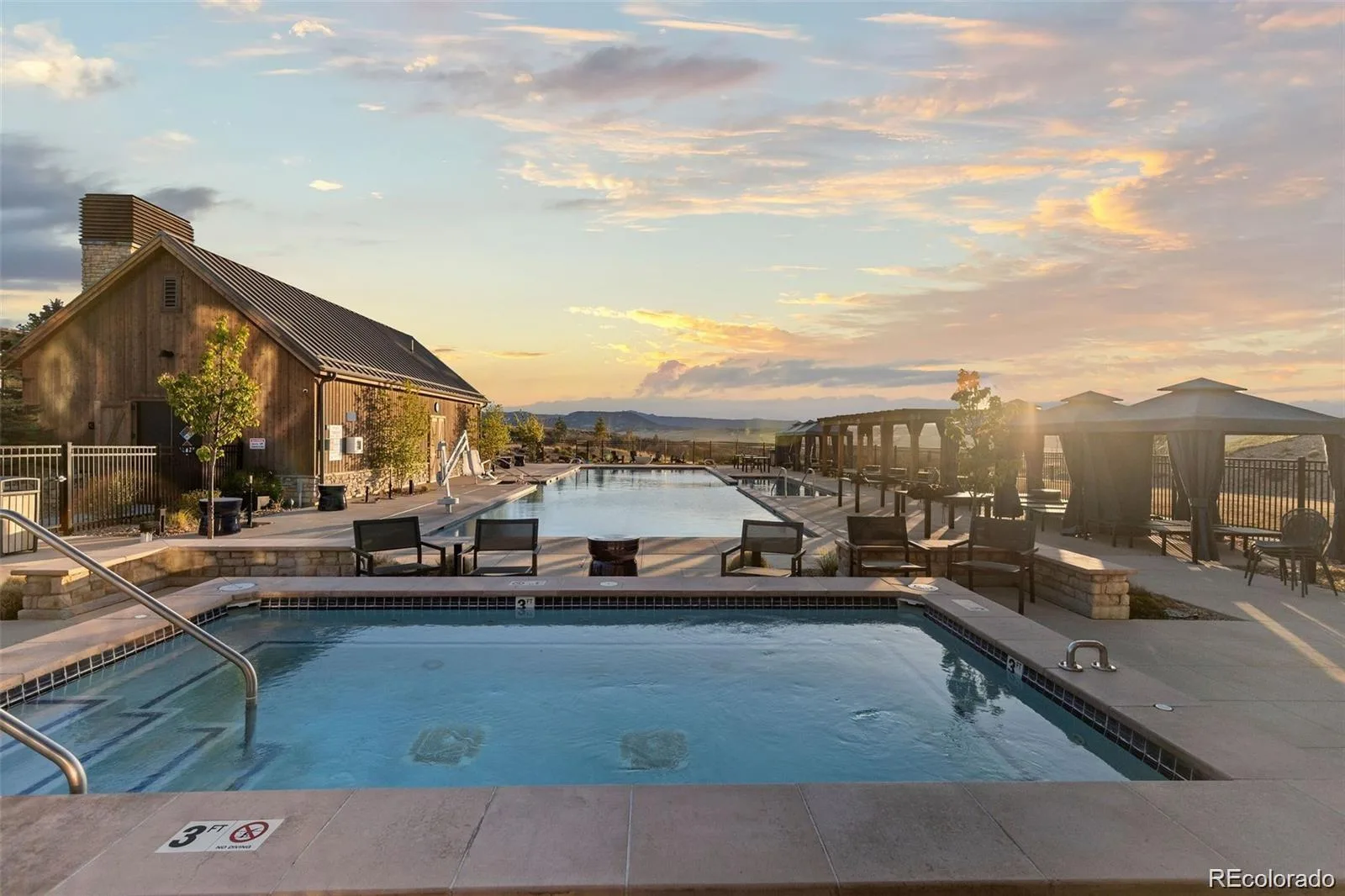 487 Scrubjay Circle Castle Rock CO 80104 | MLS #REC3429177 08202026183855 1600 49