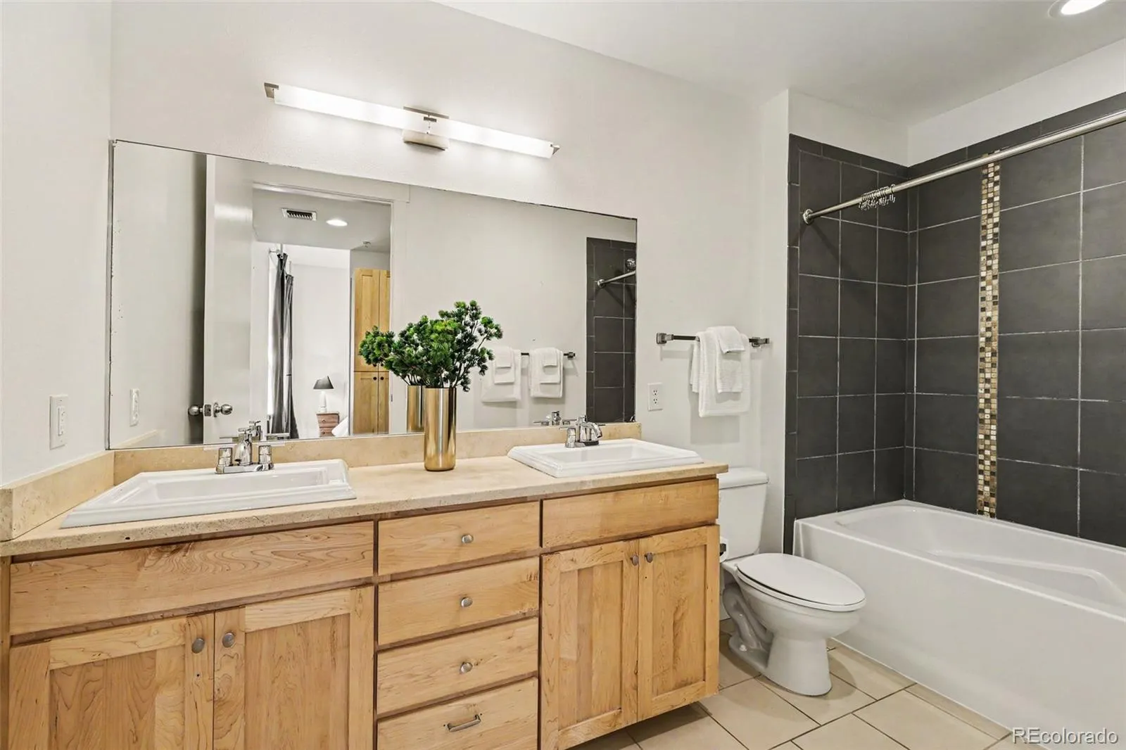 1738 N Franklin Street #1A Denver CO 80218 MLS #REC3429559 05142026171205 1600 15