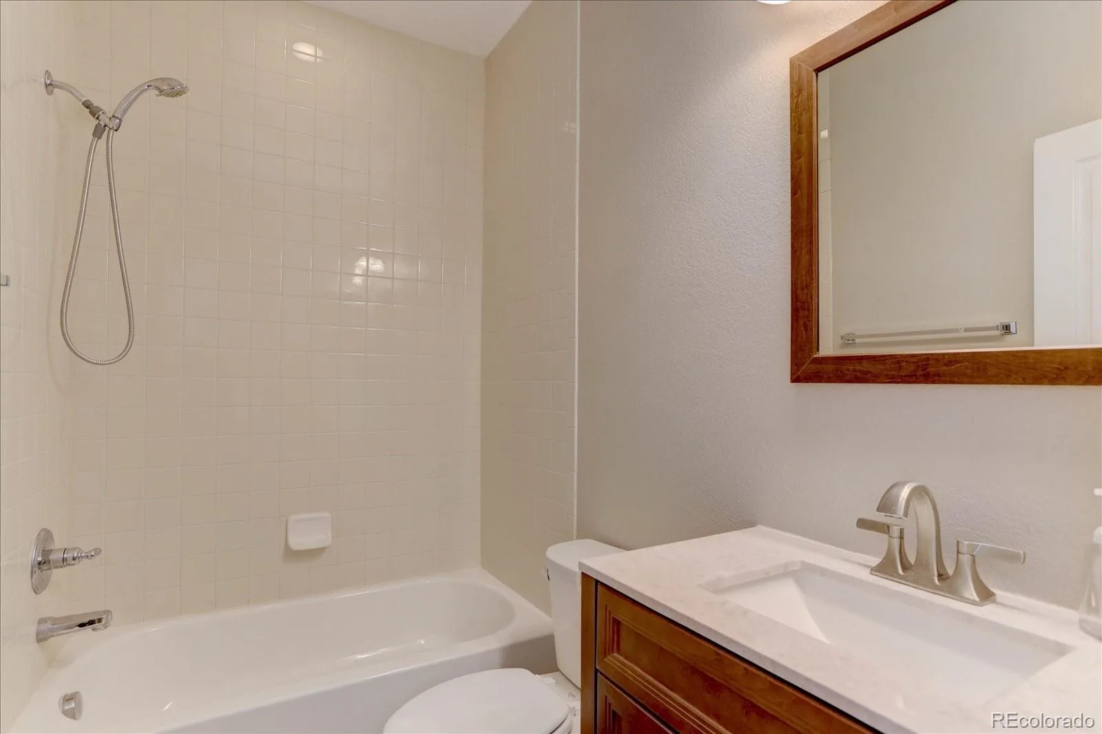 6371 Esmeralda Drive Castle Rock CO 80108 MLS #REC3432788 07022026150713 1600 17