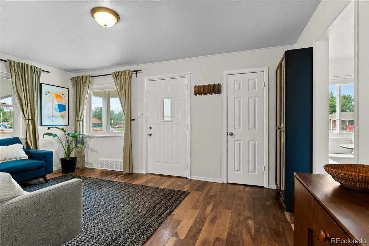 1860 S Zuni Street Denver CO 80223 MLS #REC3434118 05282026030120 1200 13