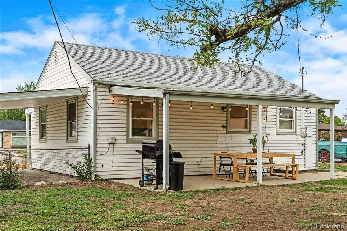 1860 S Zuni Street Denver CO 80223 MLS #REC3434118 05282026030120 1200 30