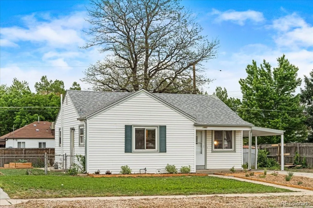 1860 S Zuni Street Denver CO 80223 MLS #REC3434118 05282026030120 1200 5