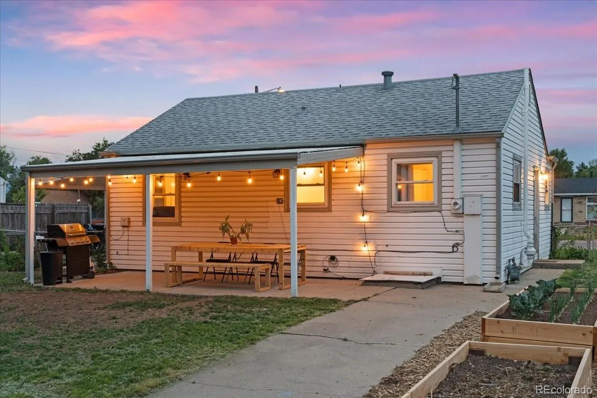 1860 S Zuni Street Denver CO 80223 | MLS #REC3434118 08182026163023 1200 5