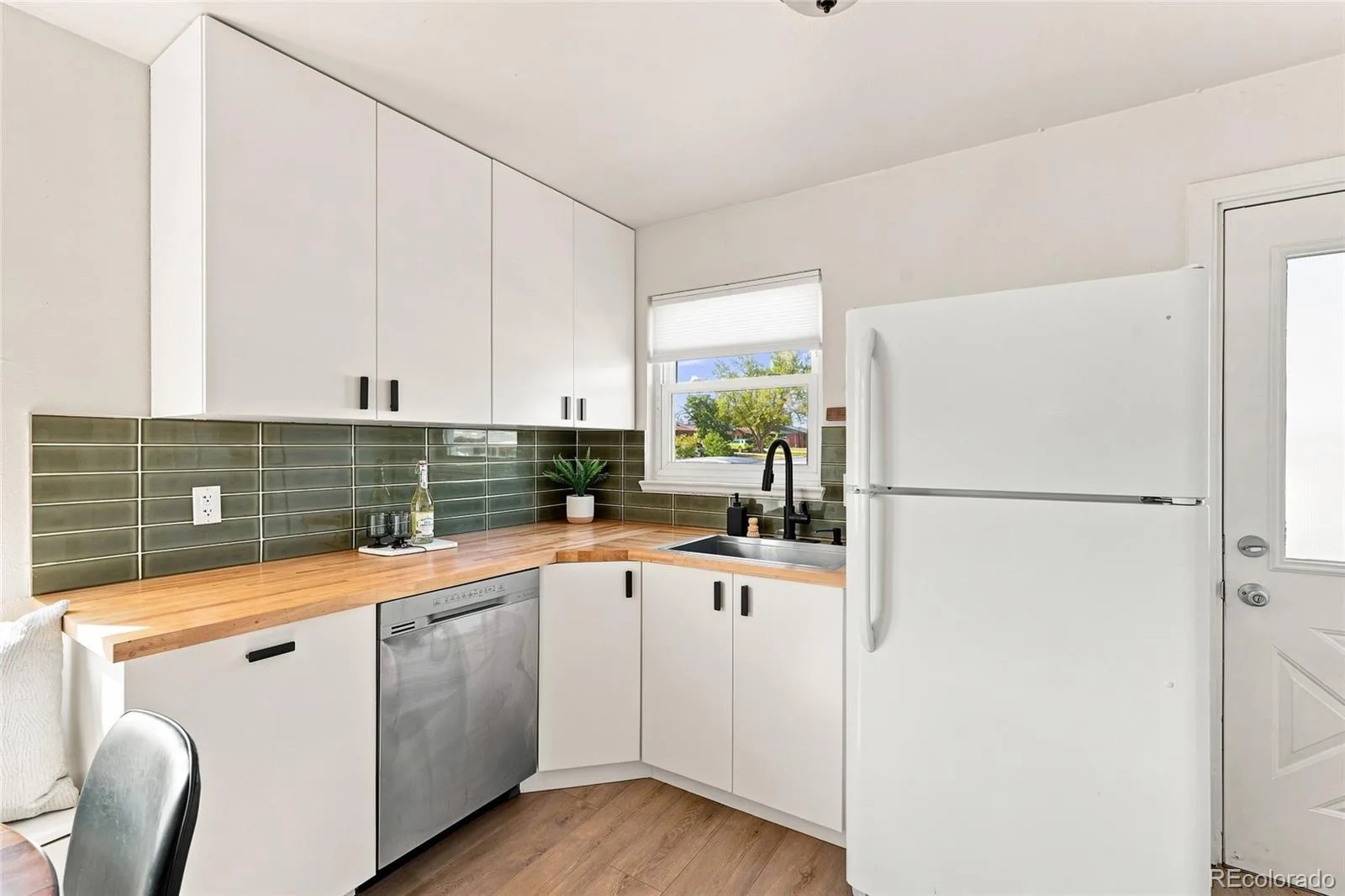 1860 S Zuni Street Denver CO 80223 | MLS #REC3434118 08182026163023 1600 15