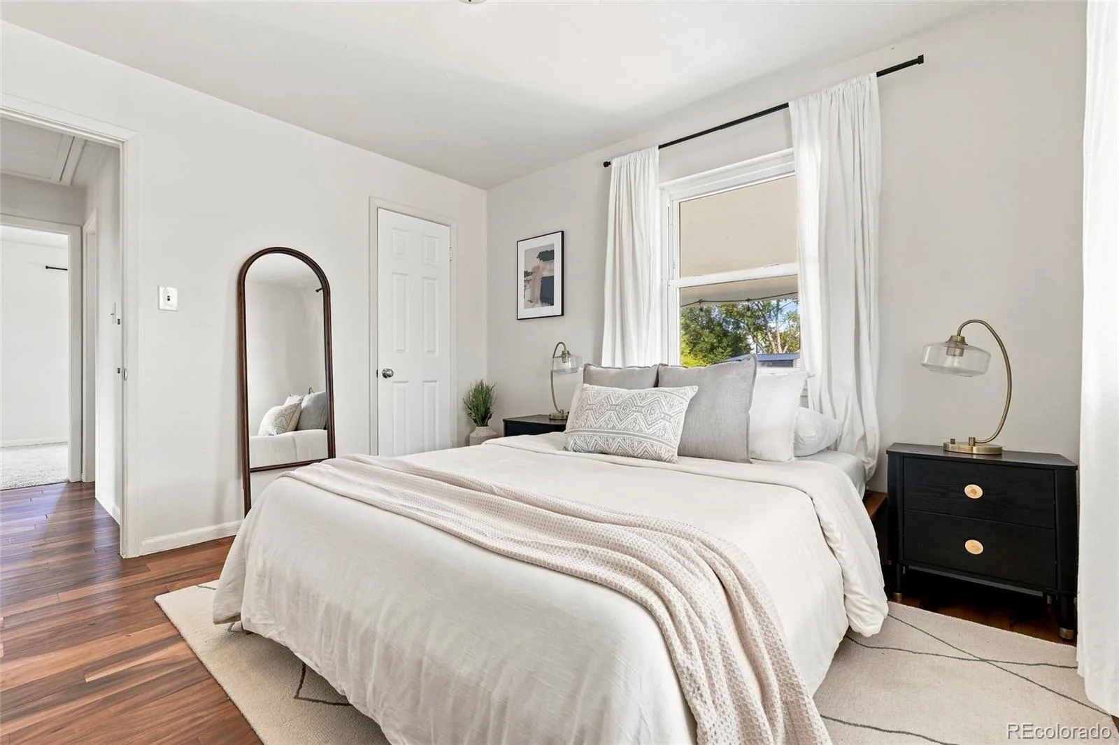 1860 S Zuni Street Denver CO 80223 | MLS #REC3434118 08182026163023 1600 23