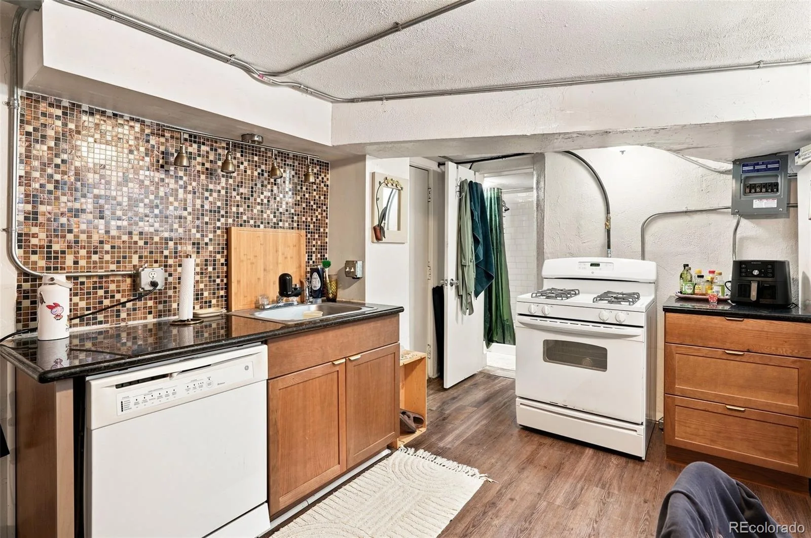 1215 E 14th Avenue Denver CO 80218 | MLS #REC3436992 09222026145843 1600 13