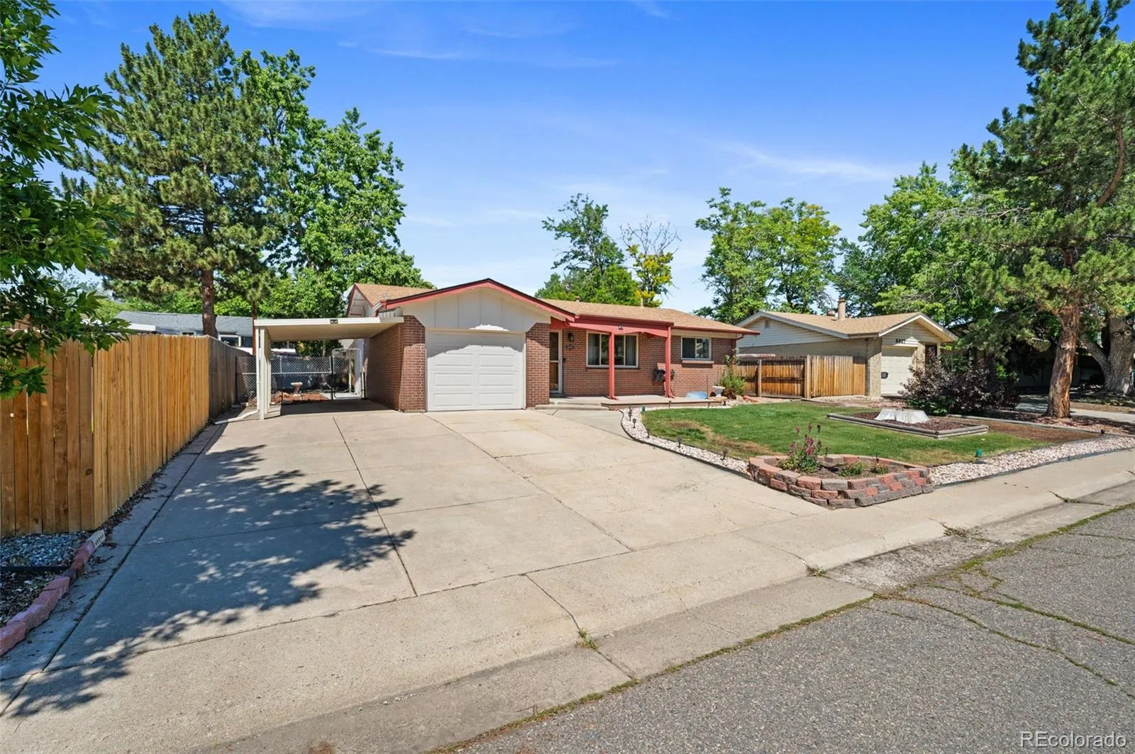 5317 Field Circle Arvada CO 80002 MLS #REC3437828 06182026013332 1600 2
