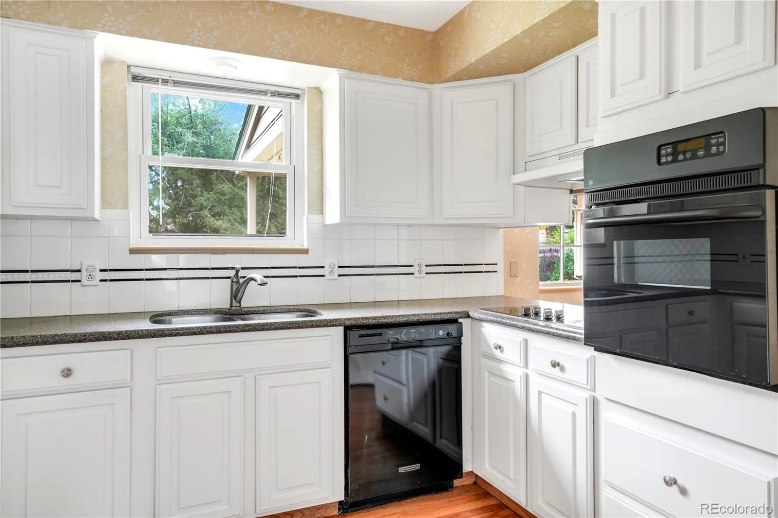 3244 S Niagara Street Denver CO 80224 | MLS #REC3438071 10152026164005 1600 15