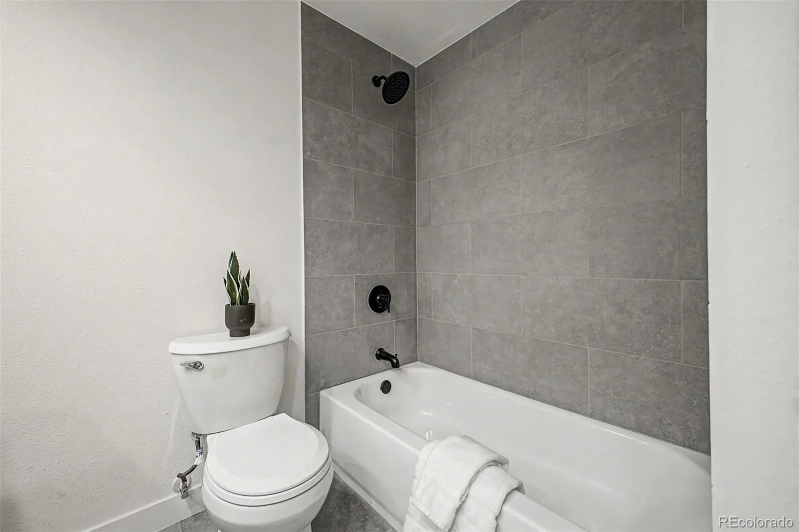 8346 E Girard Avenue Denver CO 80231 MLS #REC3438156 07092026154034 1600 13