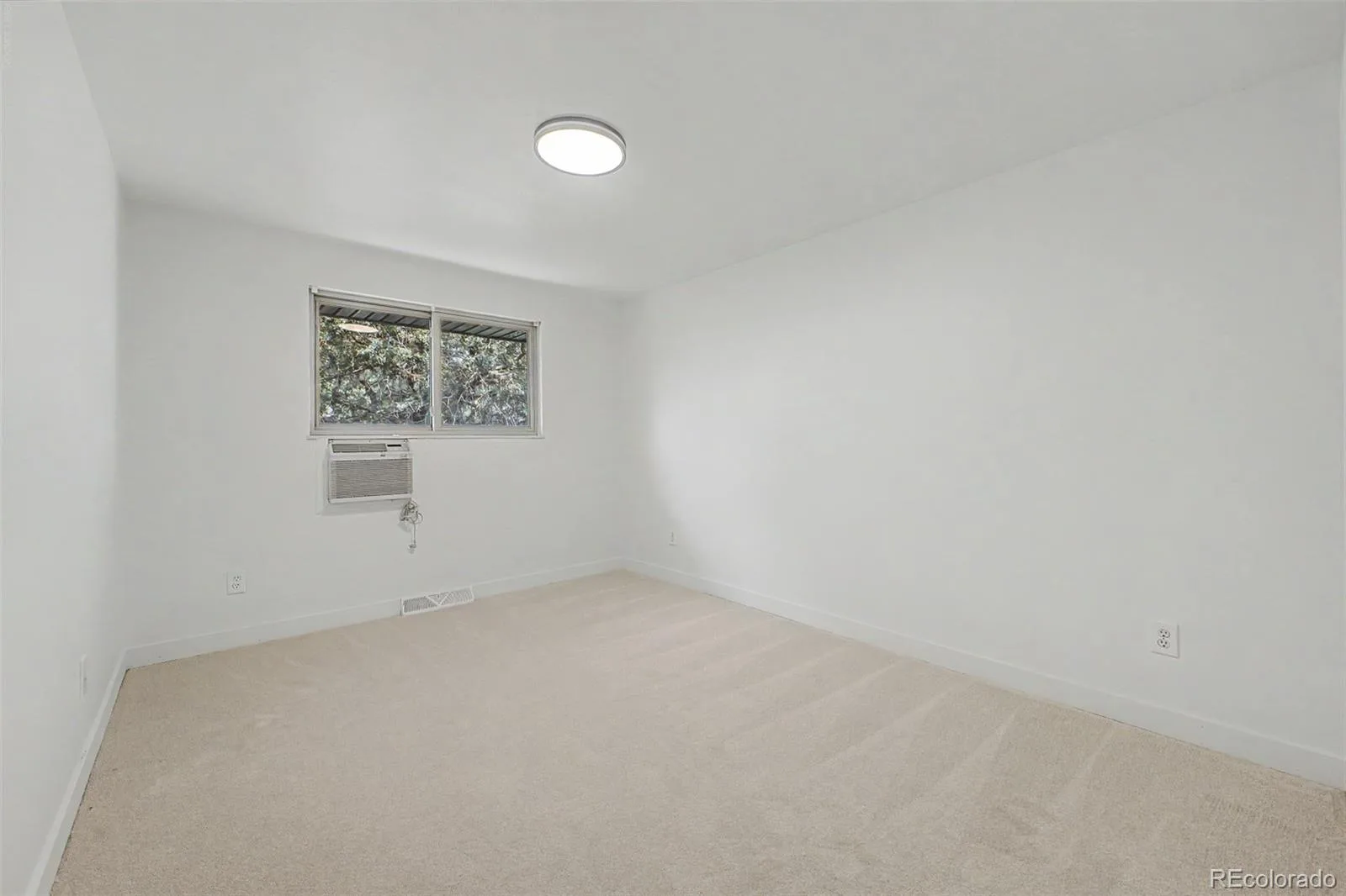 8346 E Girard Avenue Denver CO 80231 MLS #REC3438156 07092026154034 1600 14