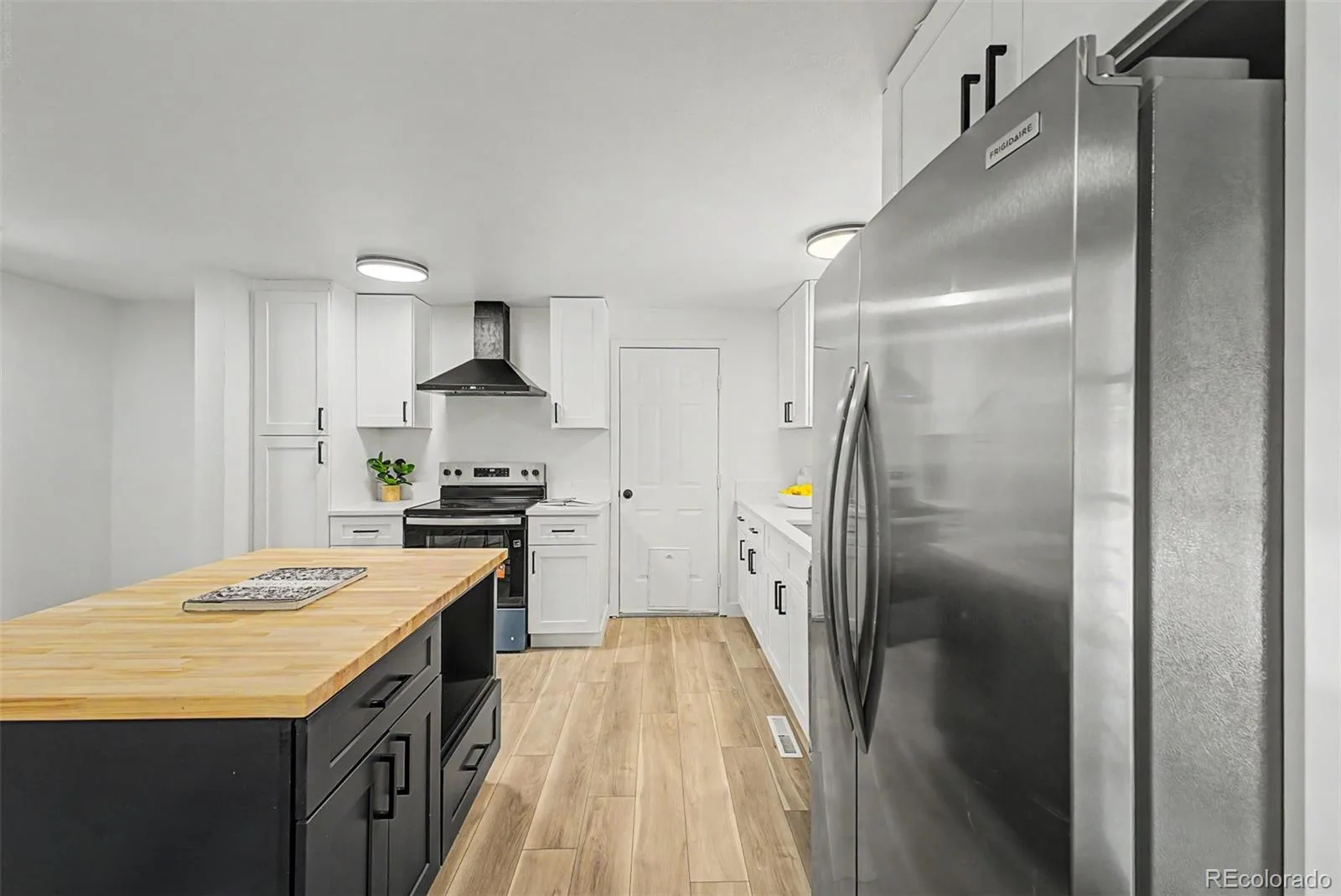 8346 E Girard Avenue Denver CO 80231 MLS #REC3438156 07092026154034 1600 5