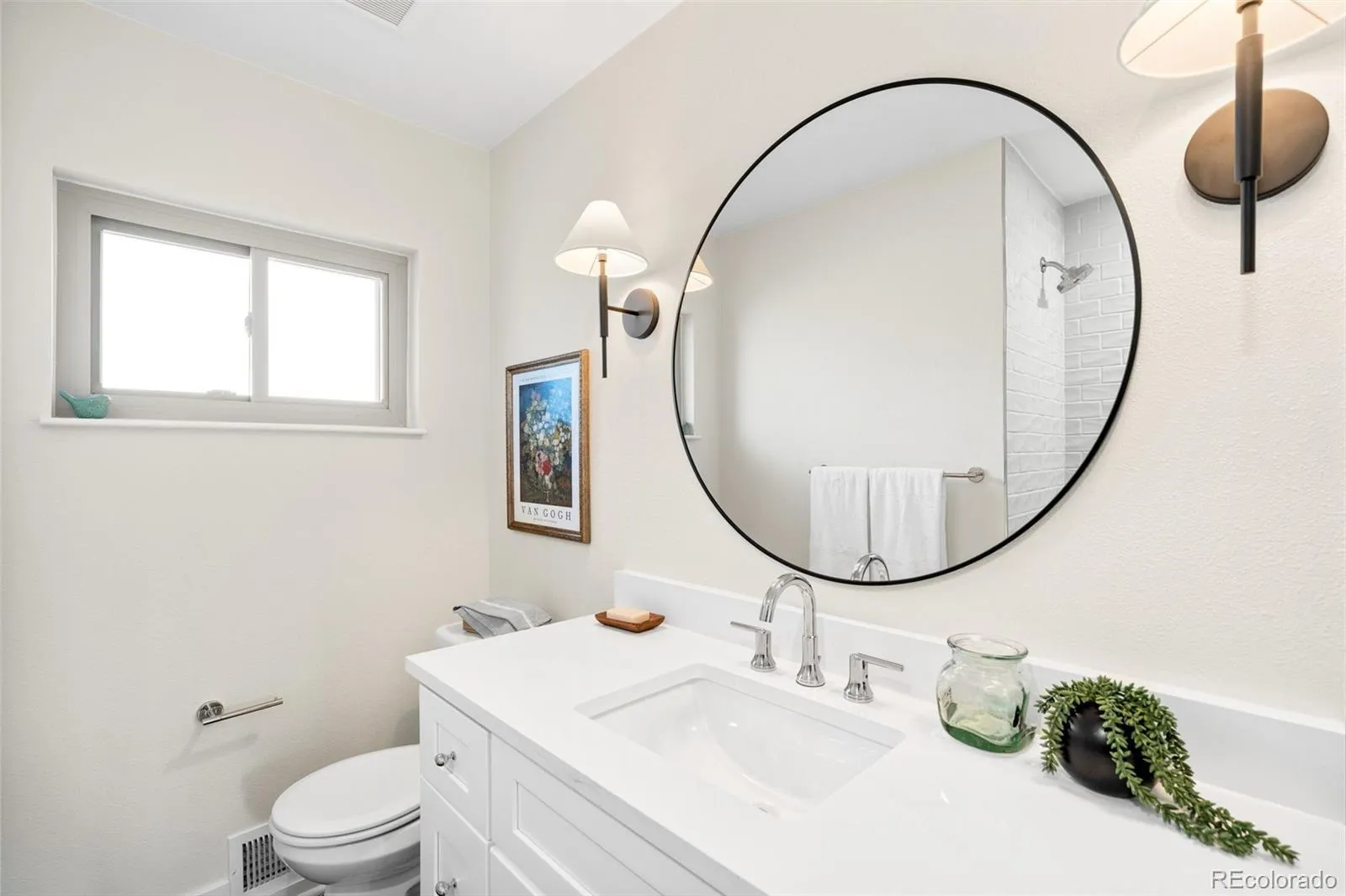 04102026174558 1600 17