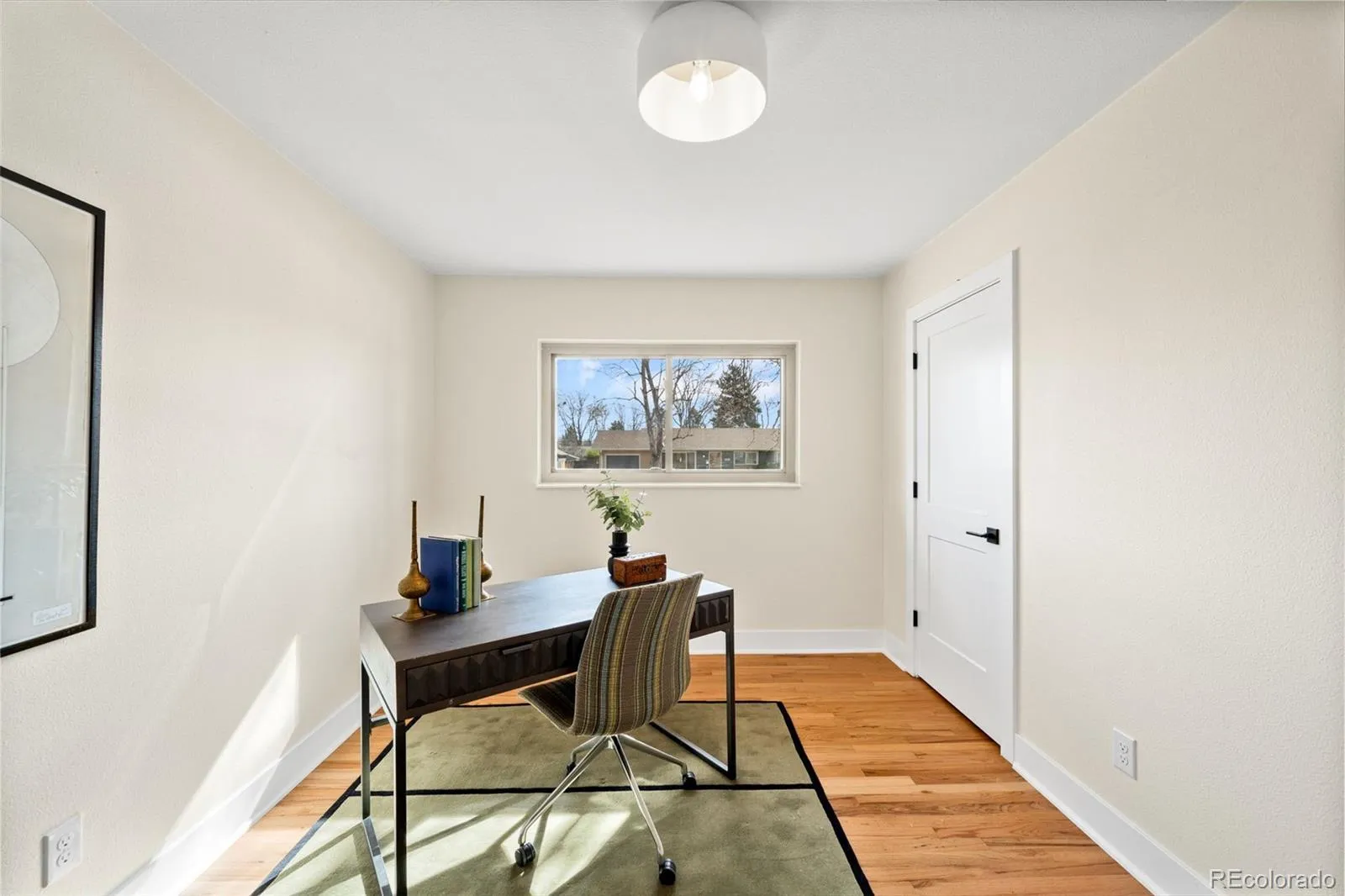 04102026174558 1600 20