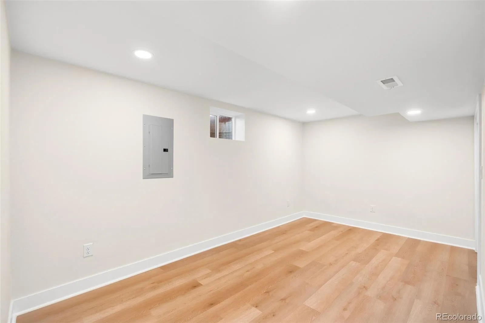 04102026174558 1600 28