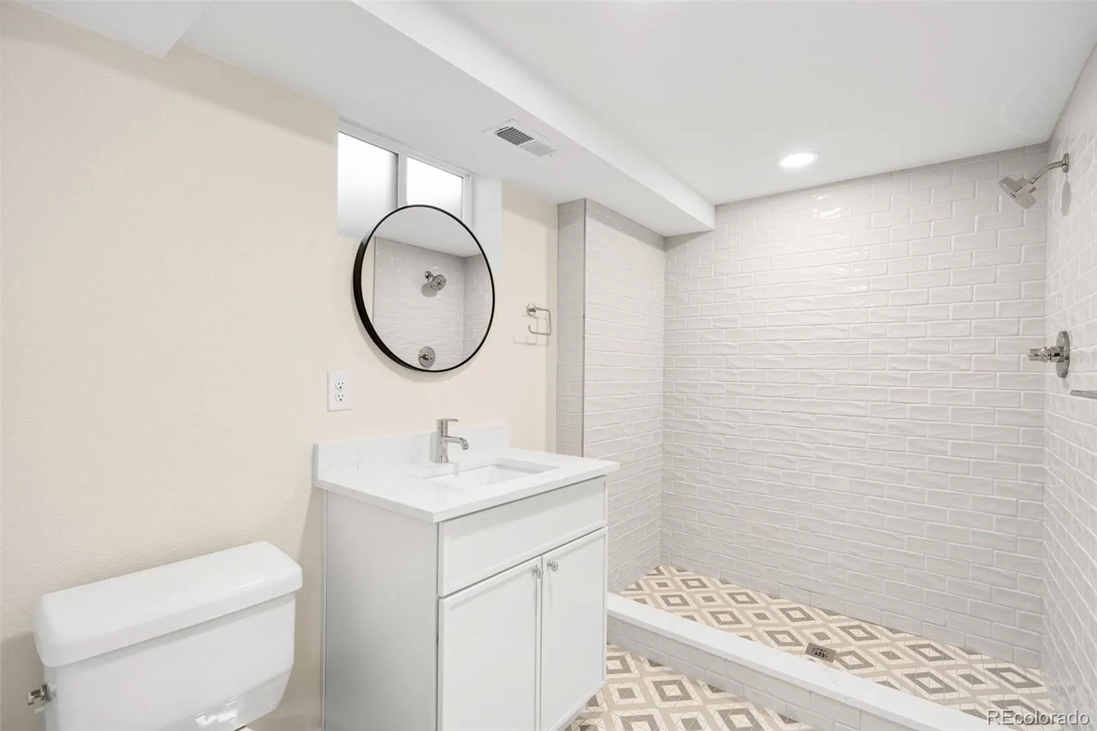 04102026174558 1600 33