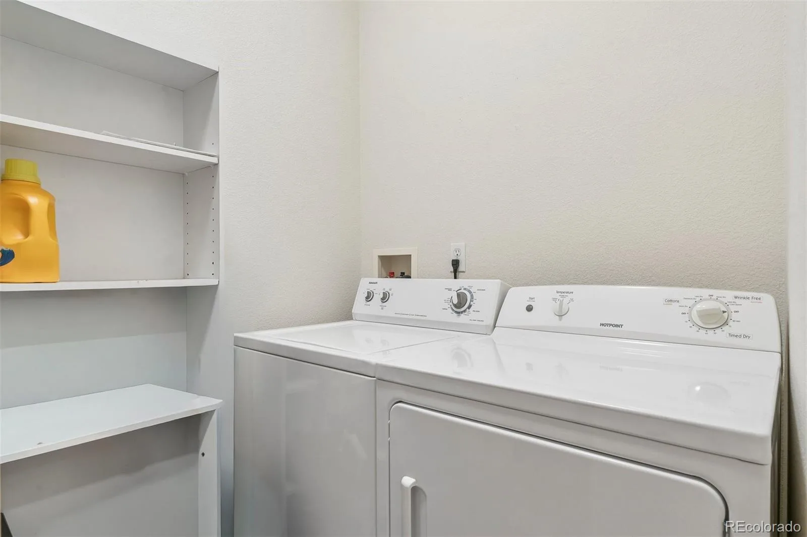 1445 S Chambers Road #101 Aurora CO 80017 | MLS #REC3441914 08232026002253 1600 14
