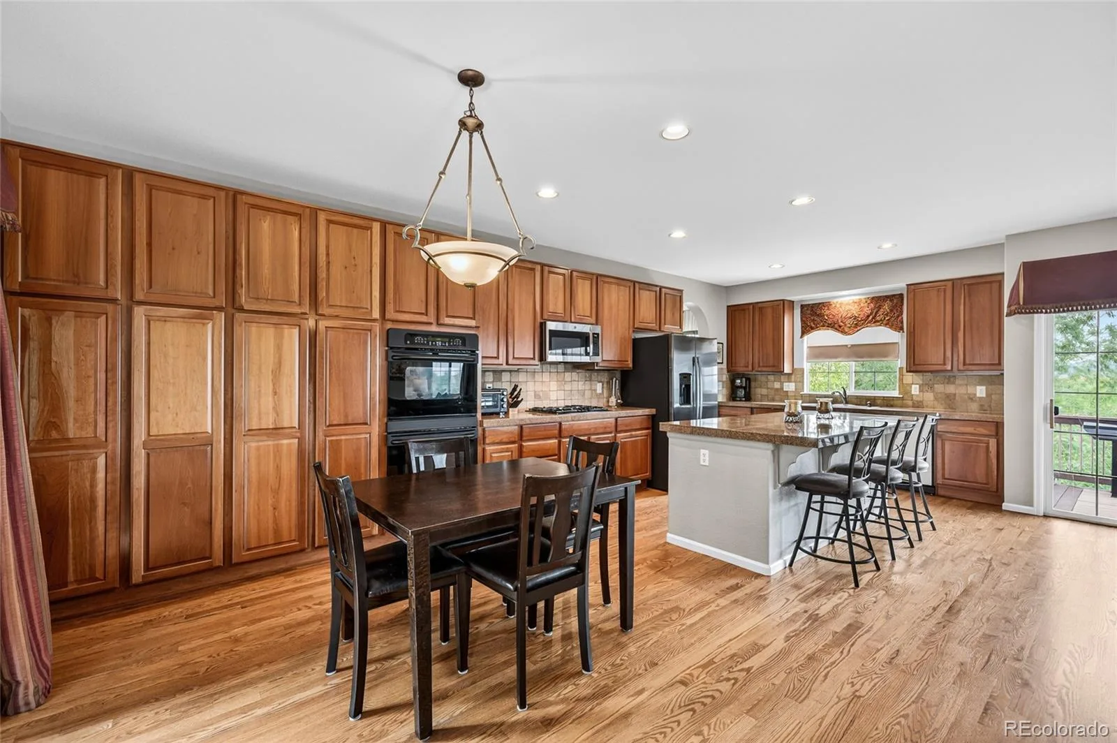 2695 Paw Print Way Castle Rock CO 80109 MLS #REC3442933 06262026234450 1600 19