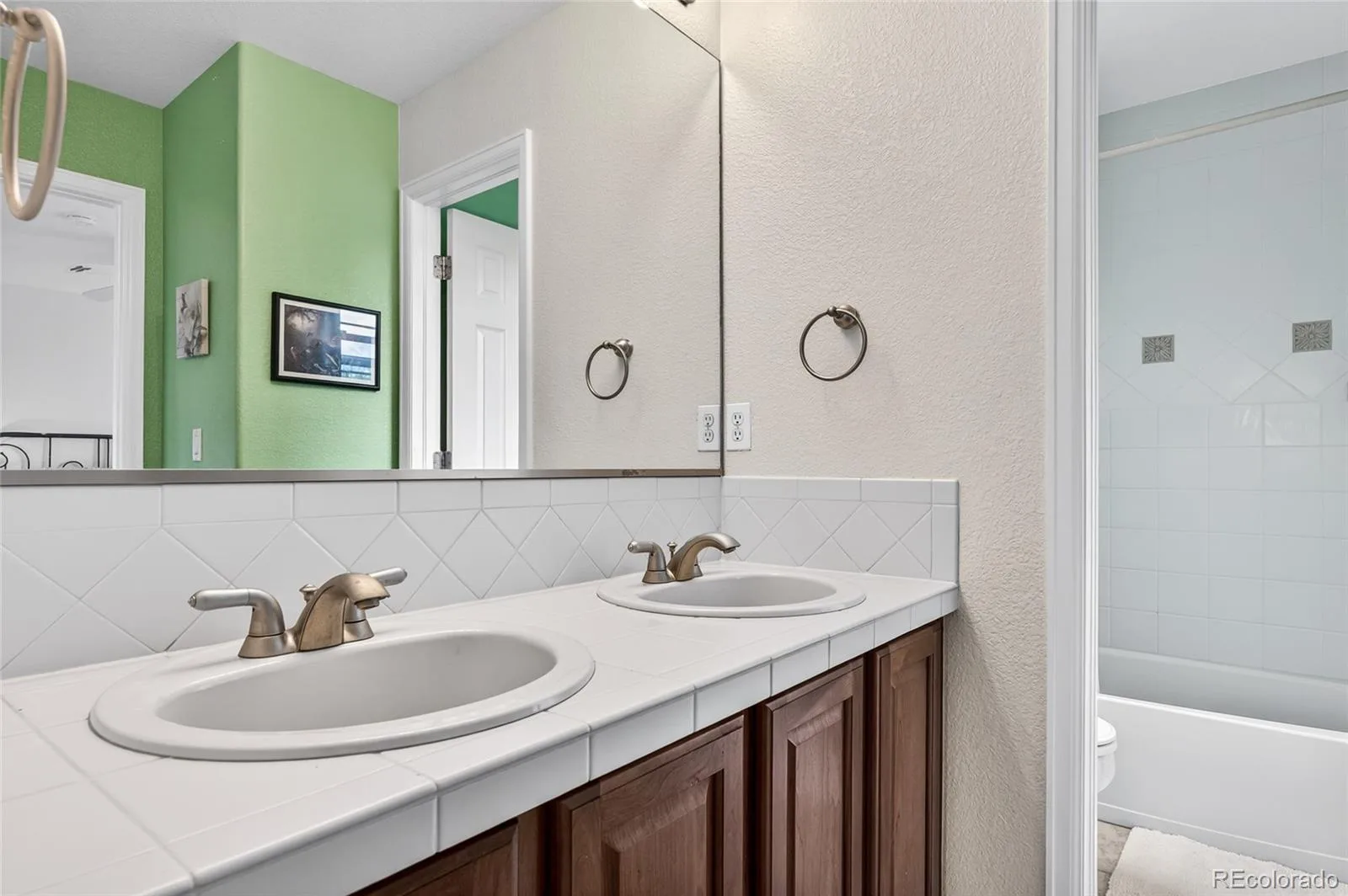 2695 Paw Print Way Castle Rock CO 80109 MLS #REC3442933 06262026234450 1600 38