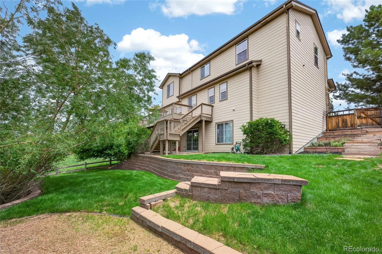 2695 Paw Print Way Castle Rock CO 80109 MLS #REC3442933 06262026234450 1600 47