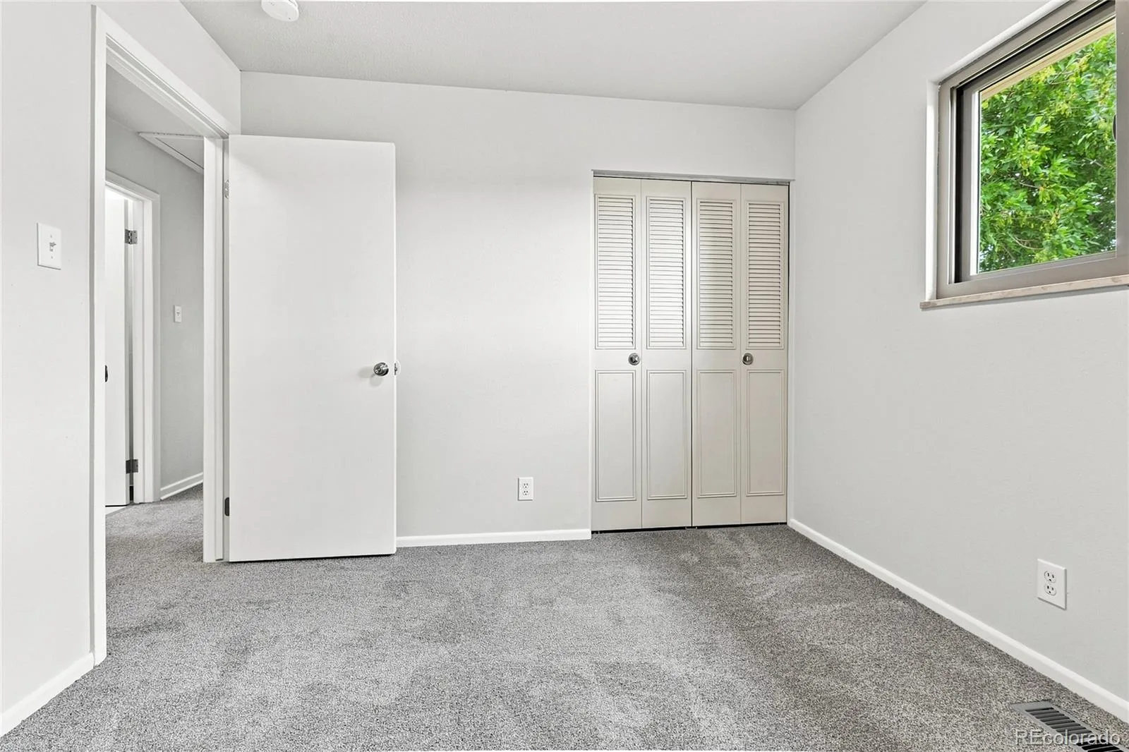 13082 Randolph Place Denver CO 80239 | MLS #REC3443190 07312026221101 1600 21