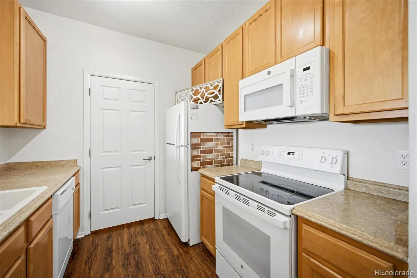 15700 E Jamison Drive #305 #7 Englewood CO 80112 MLS #REC3445356 05132026205328 1600 7