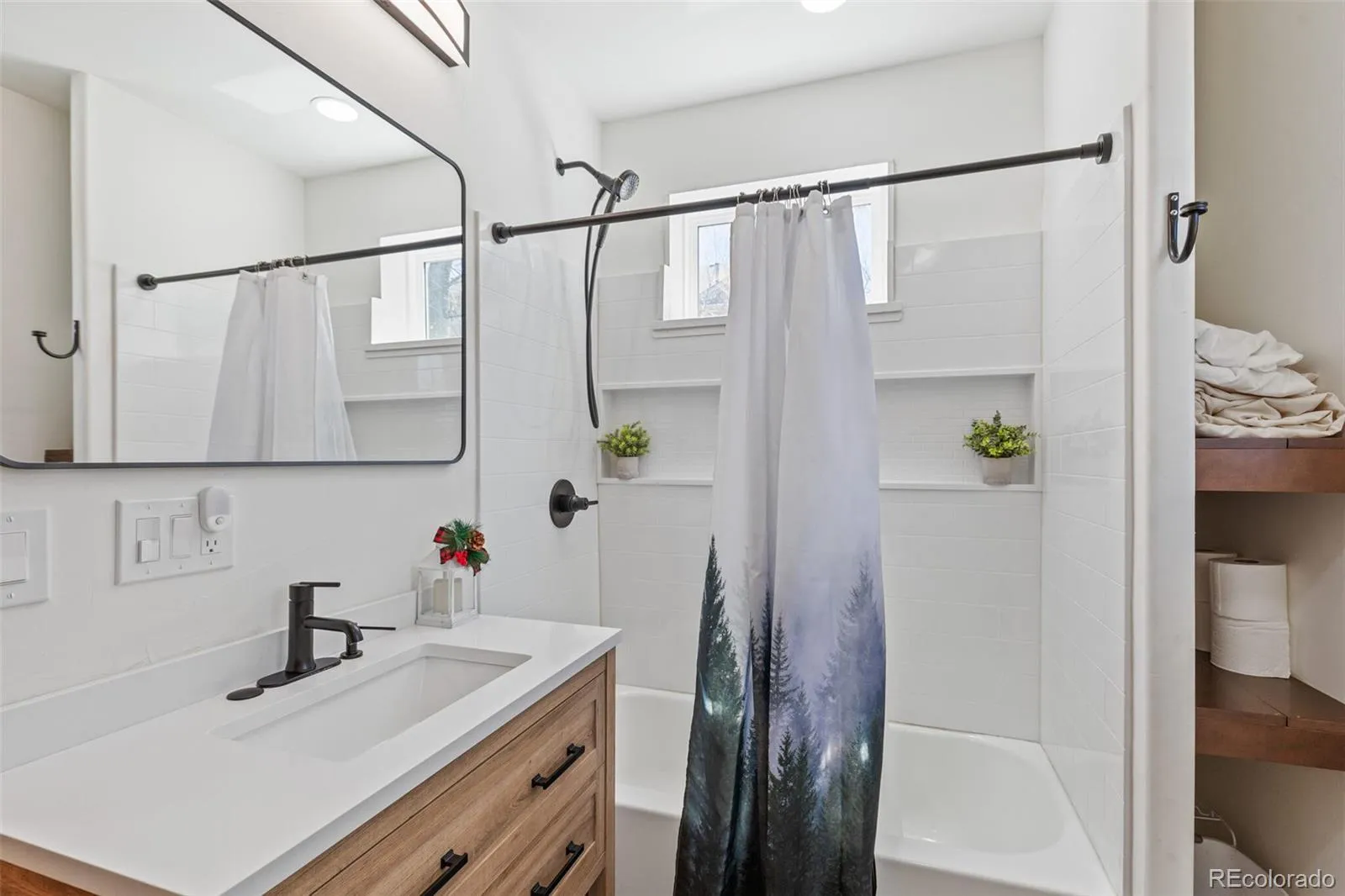 905 Welch Street Golden CO 80401 MLS #REC3445809 04272026225506 1600 18