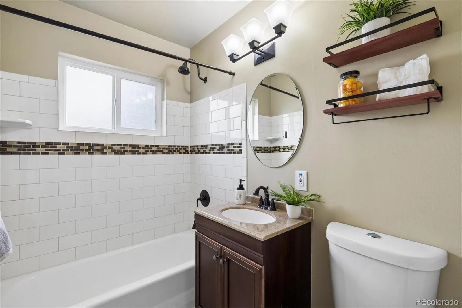 2811 S Yates Street Denver CO 80236 | MLS #REC3445856 07242026155546 1600 14