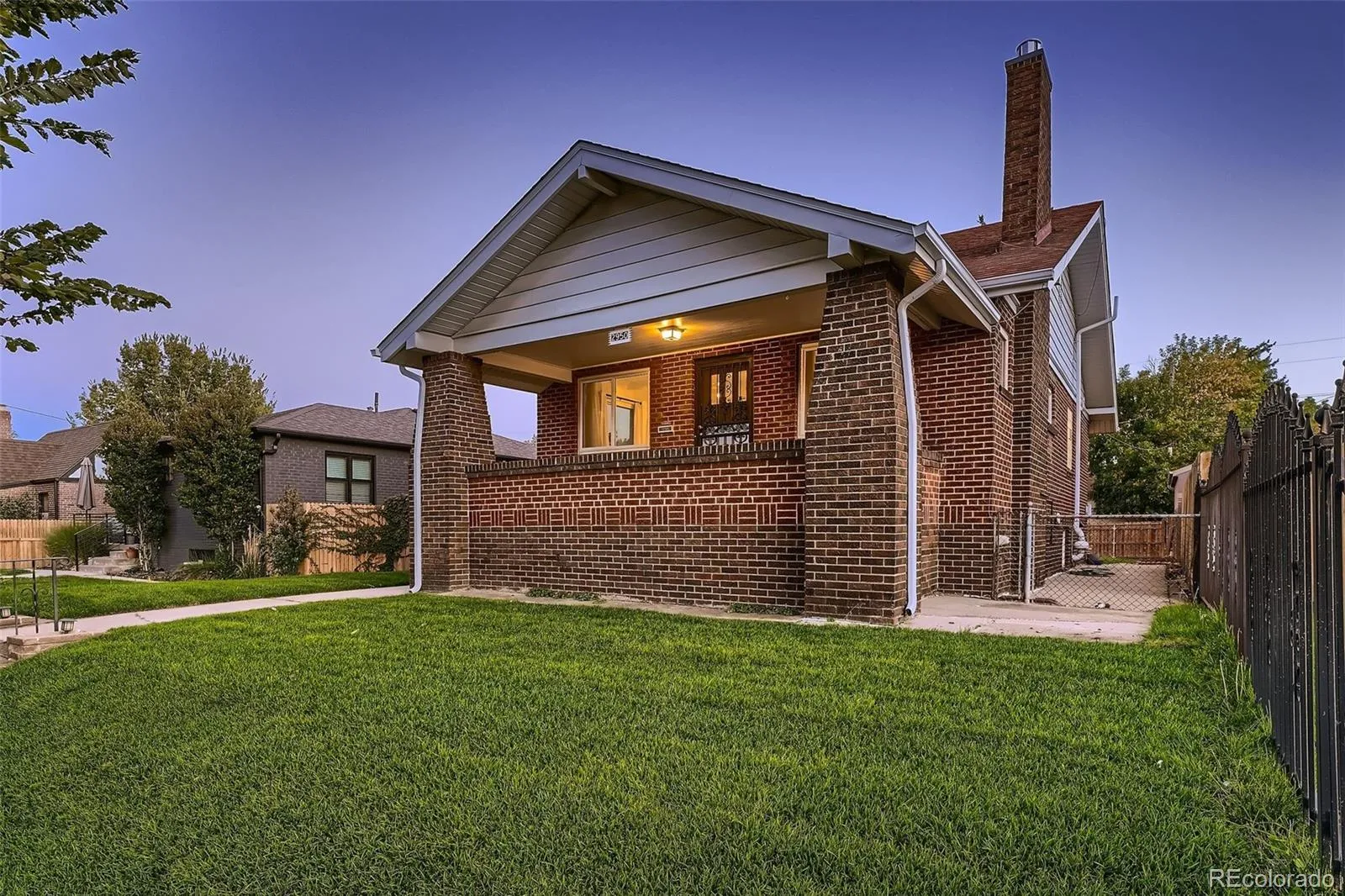 04152026193900 1600 2