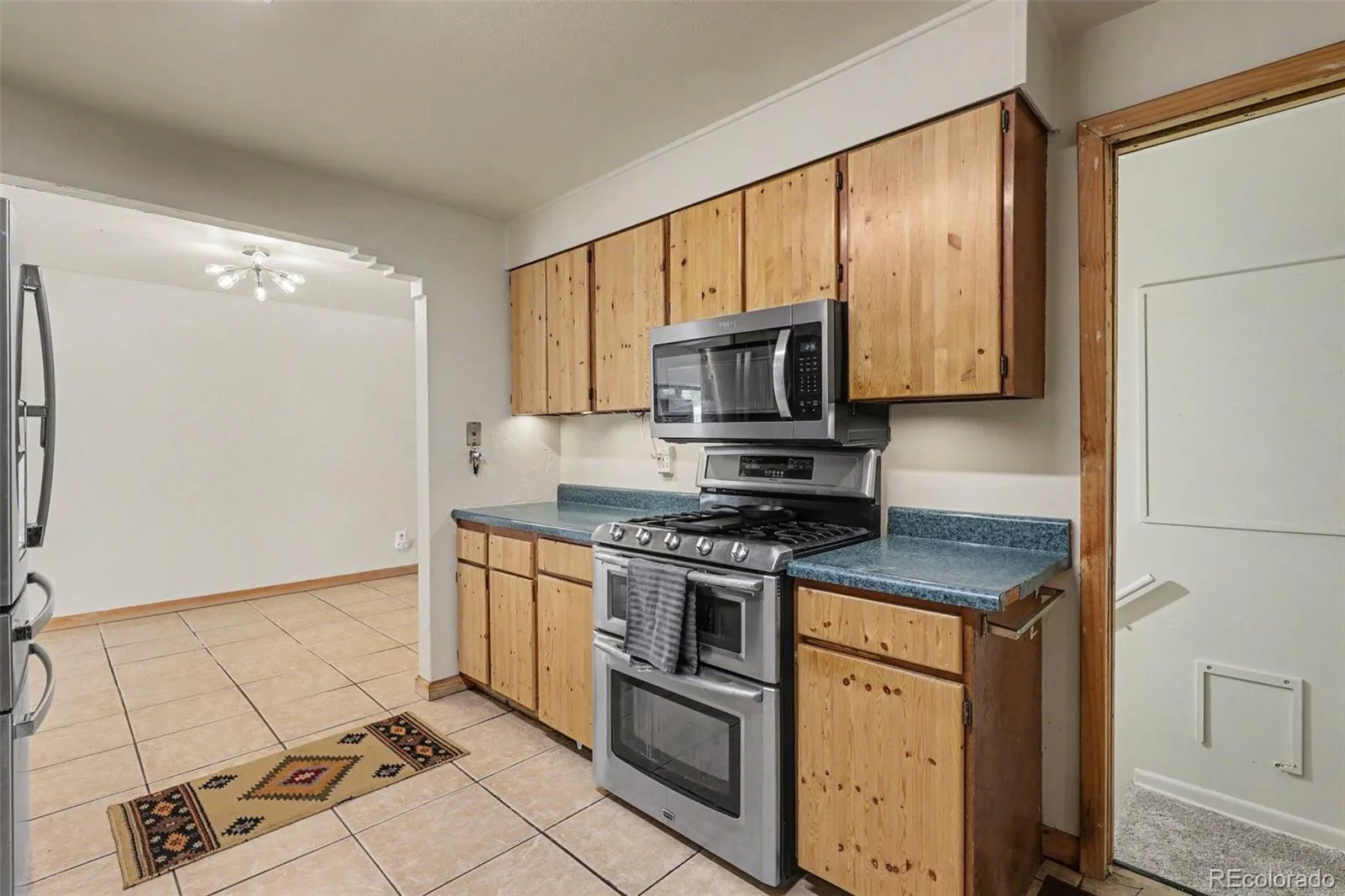 933 Nelson Street Lakewood CO 80215 | MLS #REC3449415 07152026072717 1600 10
