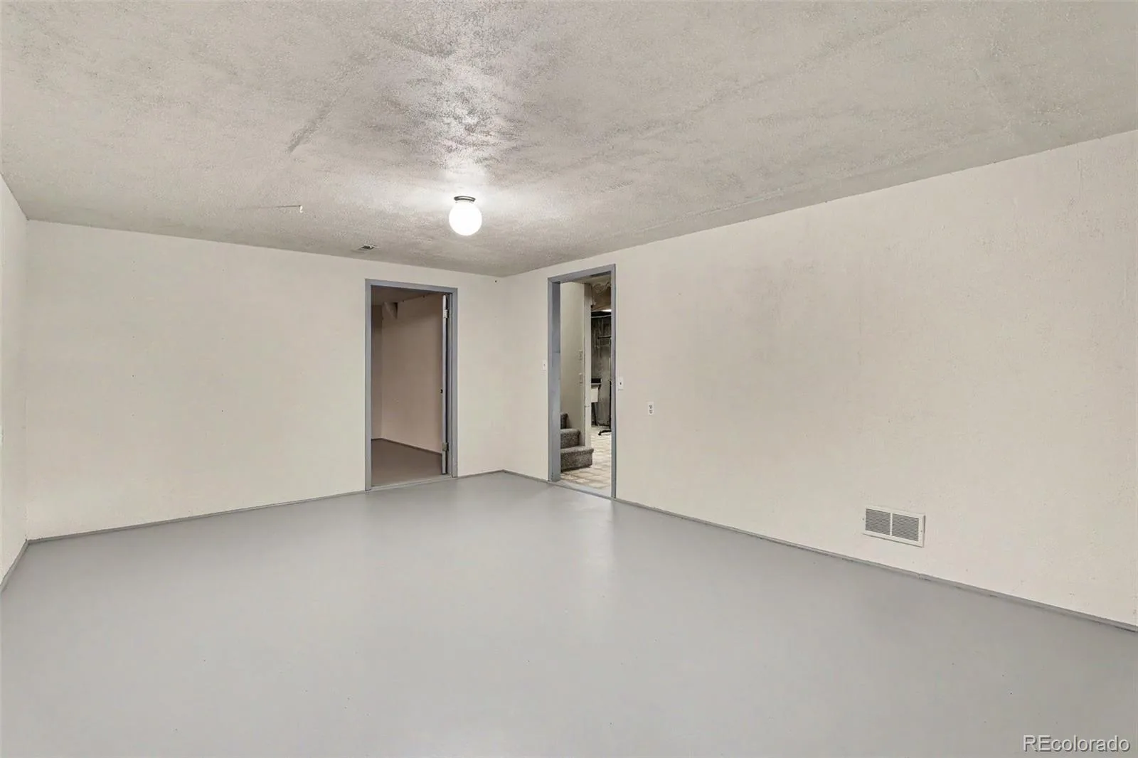933 Nelson Street Lakewood CO 80215 | MLS #REC3449415 07152026072717 1600 21
