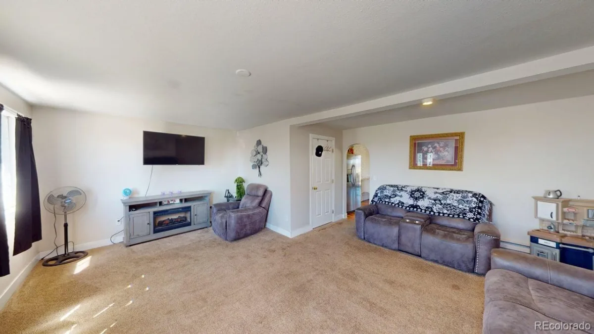 6138 S County Road 181 Byers CO 80103 | MLS #REC3450538 08252026034353 1200 8