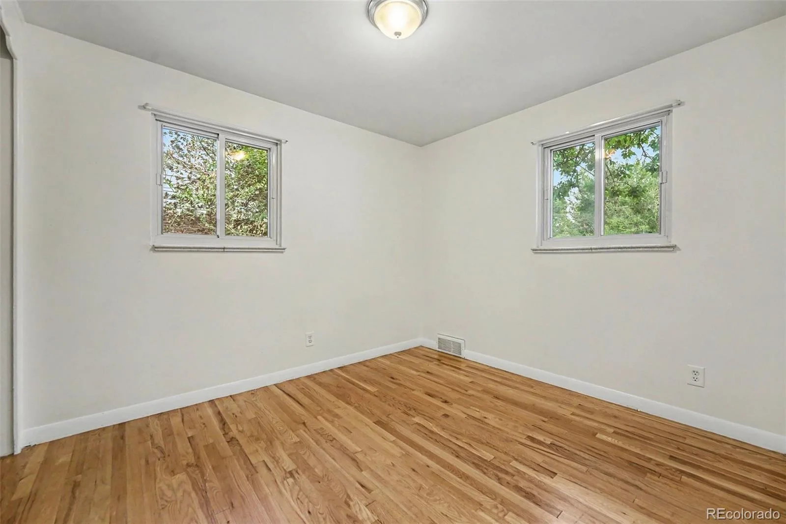 2370 Kingston Street Aurora CO 80010 | MLS #REC3450709 08282026185834 1600 16