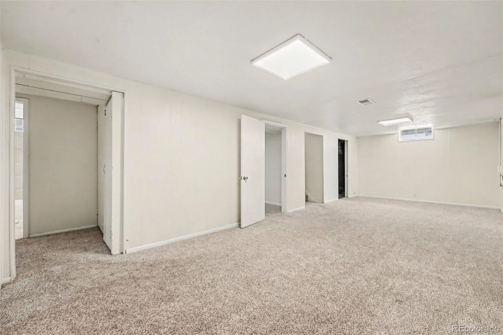 2370 Kingston Street Aurora CO 80010 | MLS #REC3450709 08282026185834 1600 19
