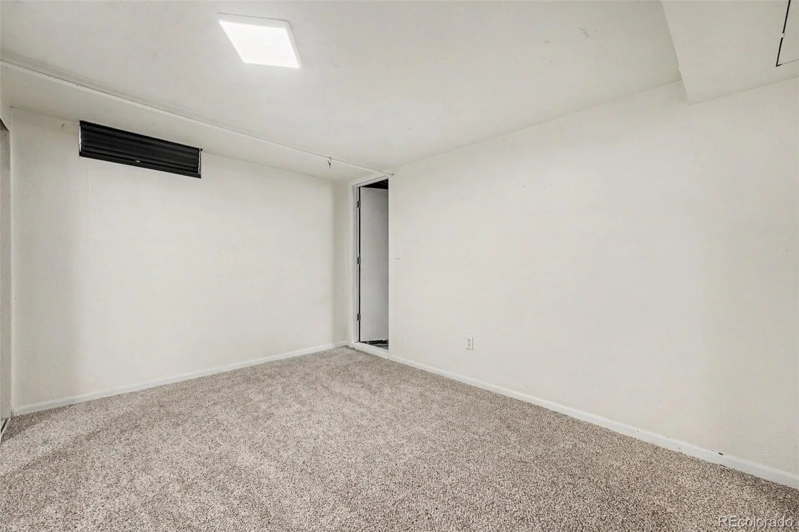 2370 Kingston Street Aurora CO 80010 | MLS #REC3450709 08282026185834 1600 23