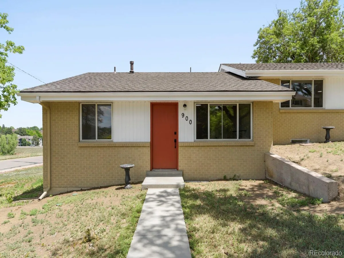 900 S Yarrow Street Lakewood CO 80226 | MLS #REC3451878 06152026192203 1200 1