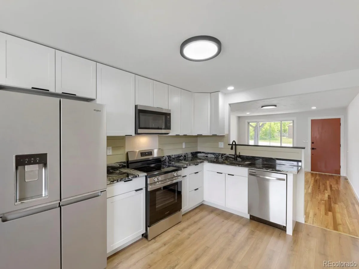 900 S Yarrow Street Lakewood CO 80226 | MLS #REC3451878 06152026192203 1200 10
