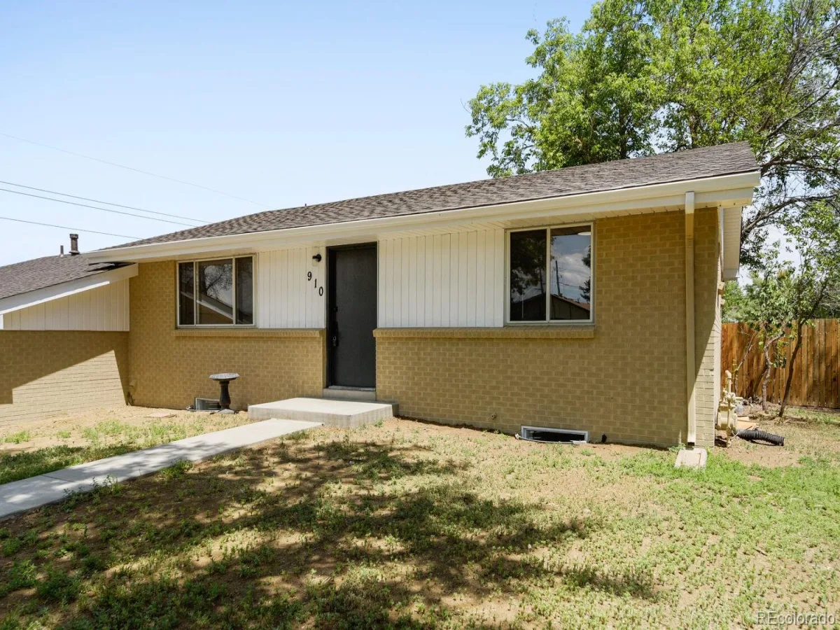 900 S Yarrow Street Lakewood CO 80226 | MLS #REC3451878 06152026192203 1200 17