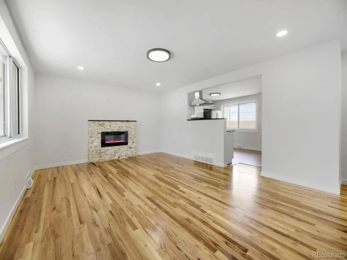 900 S Yarrow Street Lakewood CO 80226 | MLS #REC3451878 06152026192203 1200 18