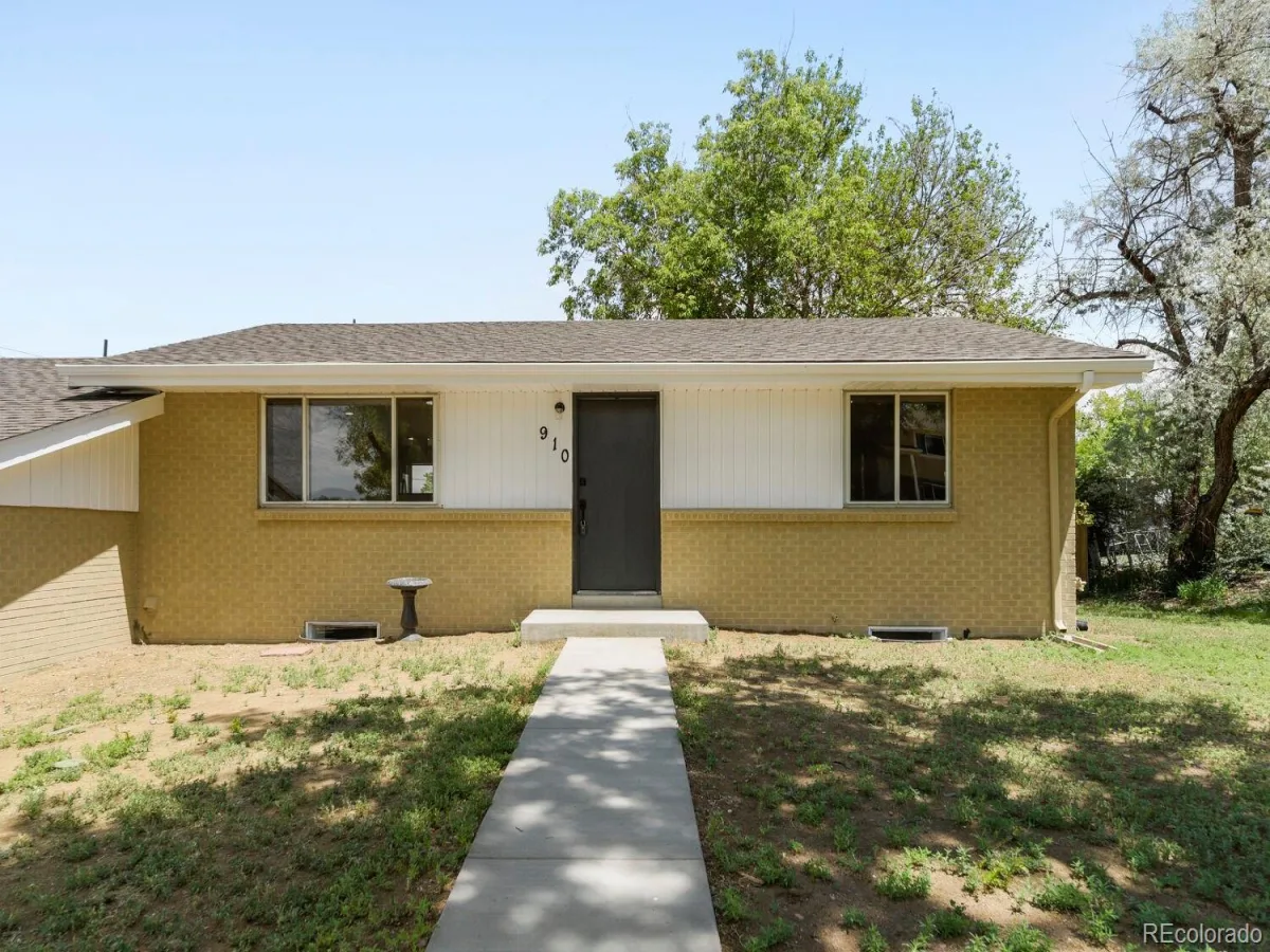 900 S Yarrow Street Lakewood CO 80226 | MLS #REC3451878 06152026192203 1200 2