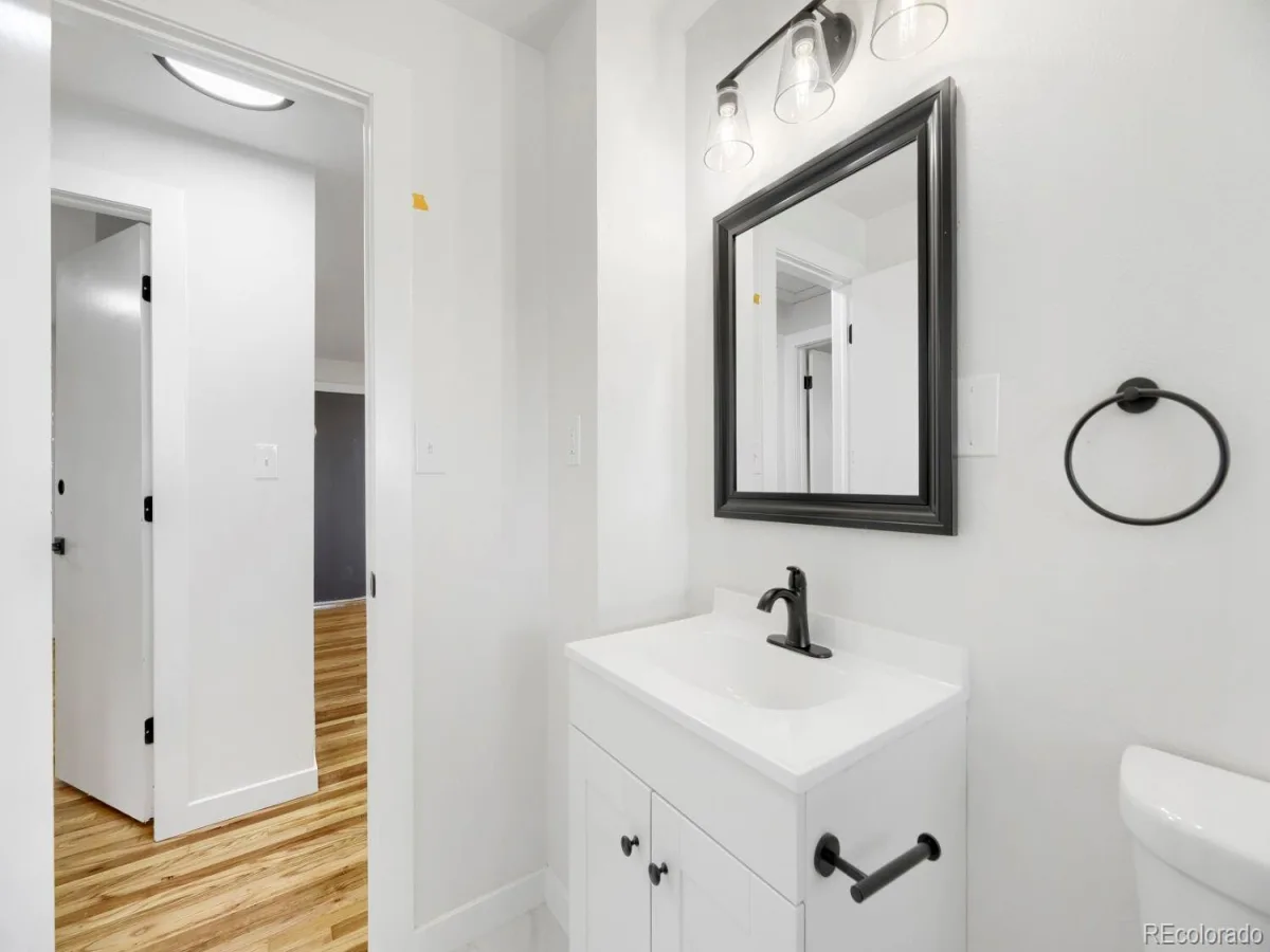 900 S Yarrow Street Lakewood CO 80226 | MLS #REC3451878 06152026192203 1200 28