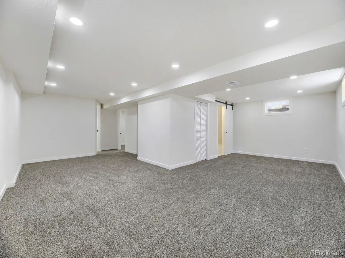 900 S Yarrow Street Lakewood CO 80226 | MLS #REC3451878 06152026192203 1200 30