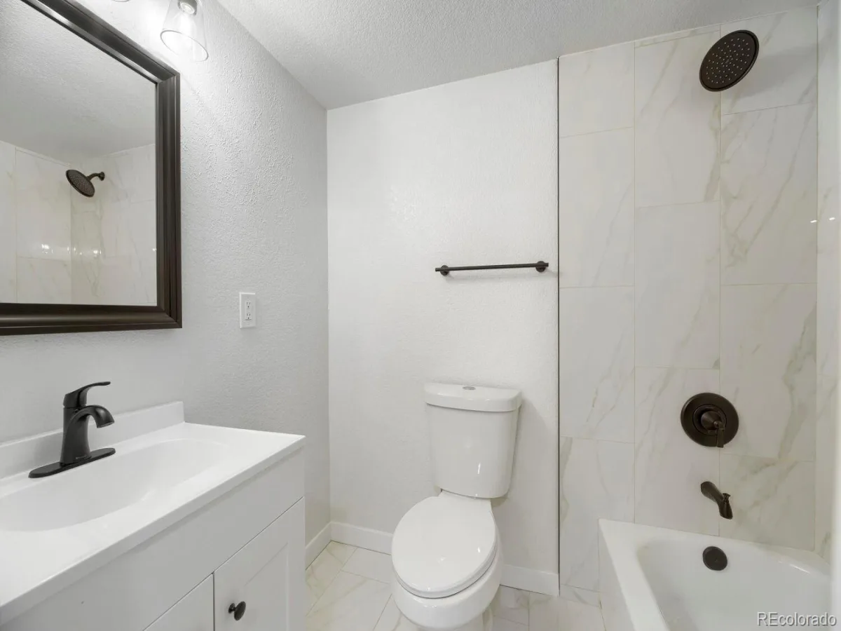 900 S Yarrow Street Lakewood CO 80226 | MLS #REC3451878 06152026192203 1200 34