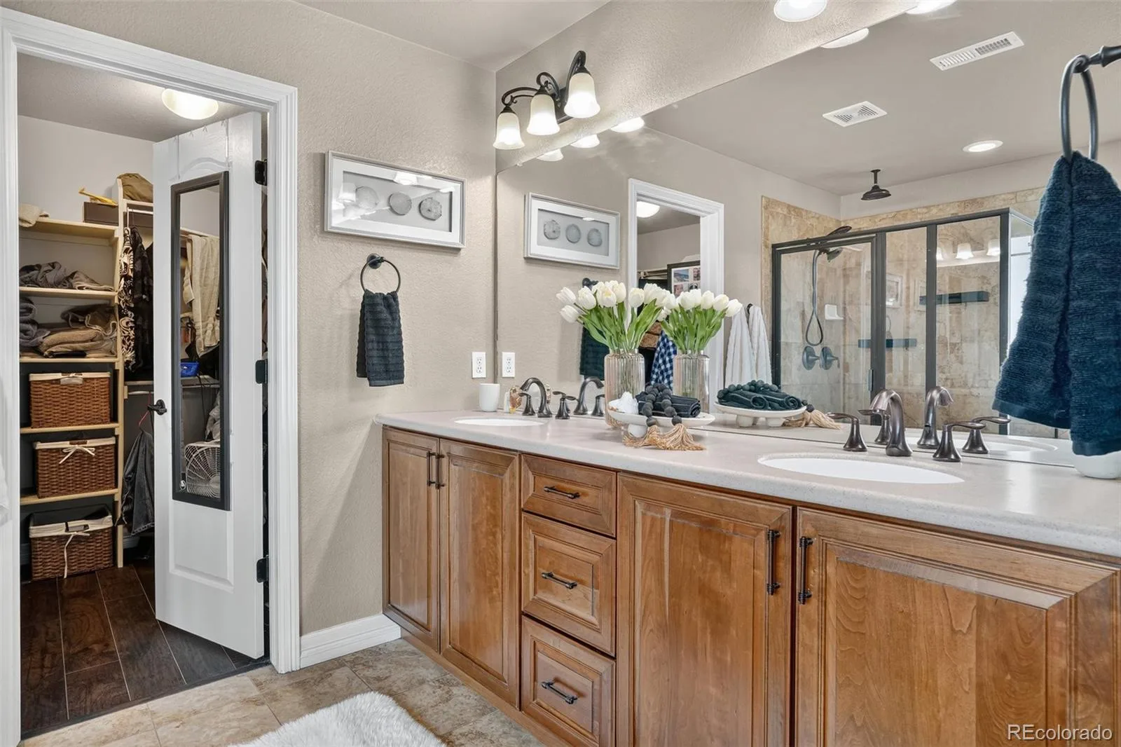 8247 S Country Club Parkway Aurora CO 80016 | MLS #REC3454657 08142026023356 1600 15