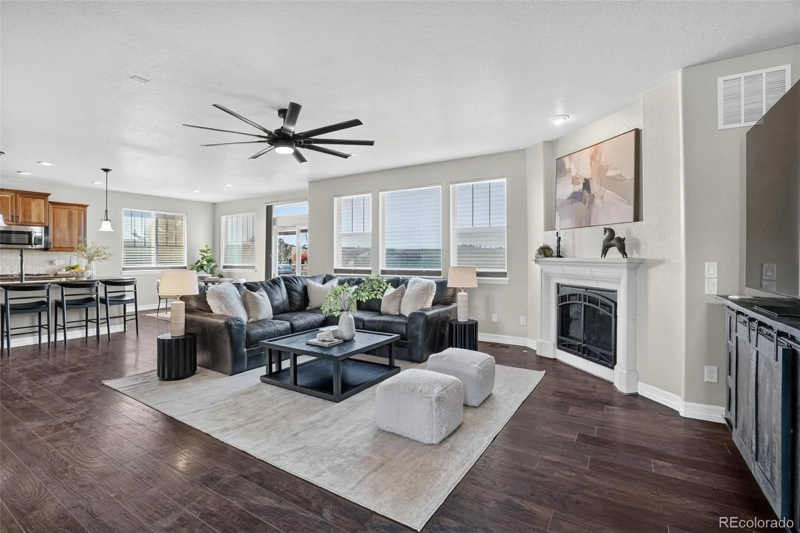 8247 S Country Club Parkway Aurora CO 80016 | MLS #REC3454657 08142026023356 1600 2