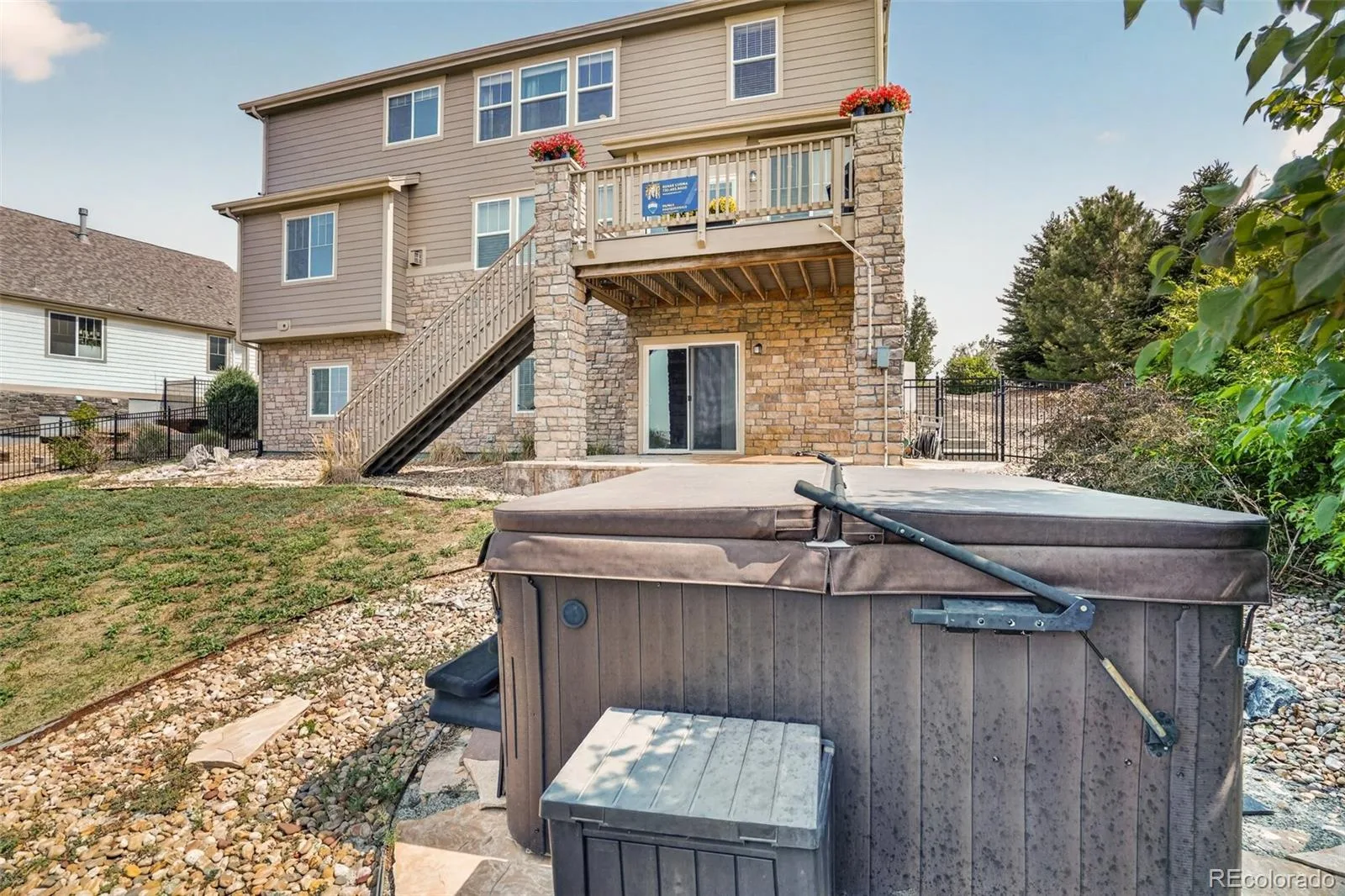 8247 S Country Club Parkway Aurora CO 80016 | MLS #REC3454657 08142026023356 1600 26