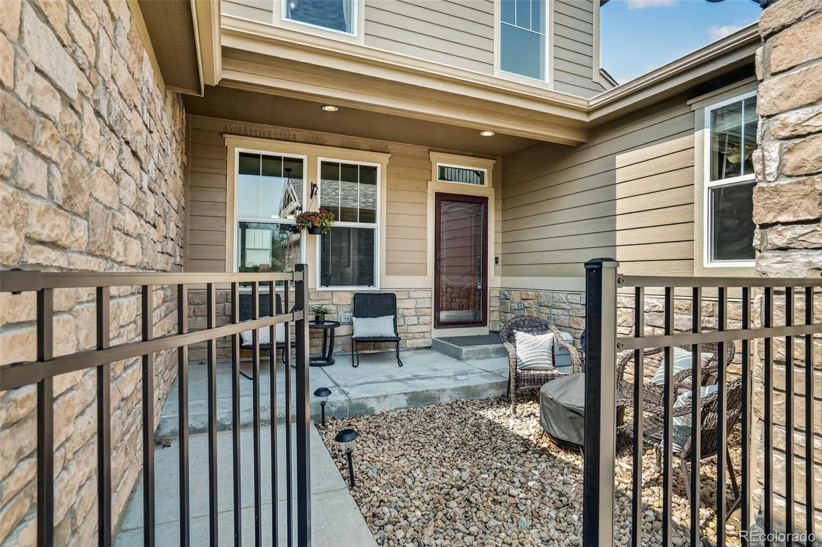 8247 S Country Club Parkway Aurora CO 80016 | MLS #REC3454657 08142026023356 1600 30