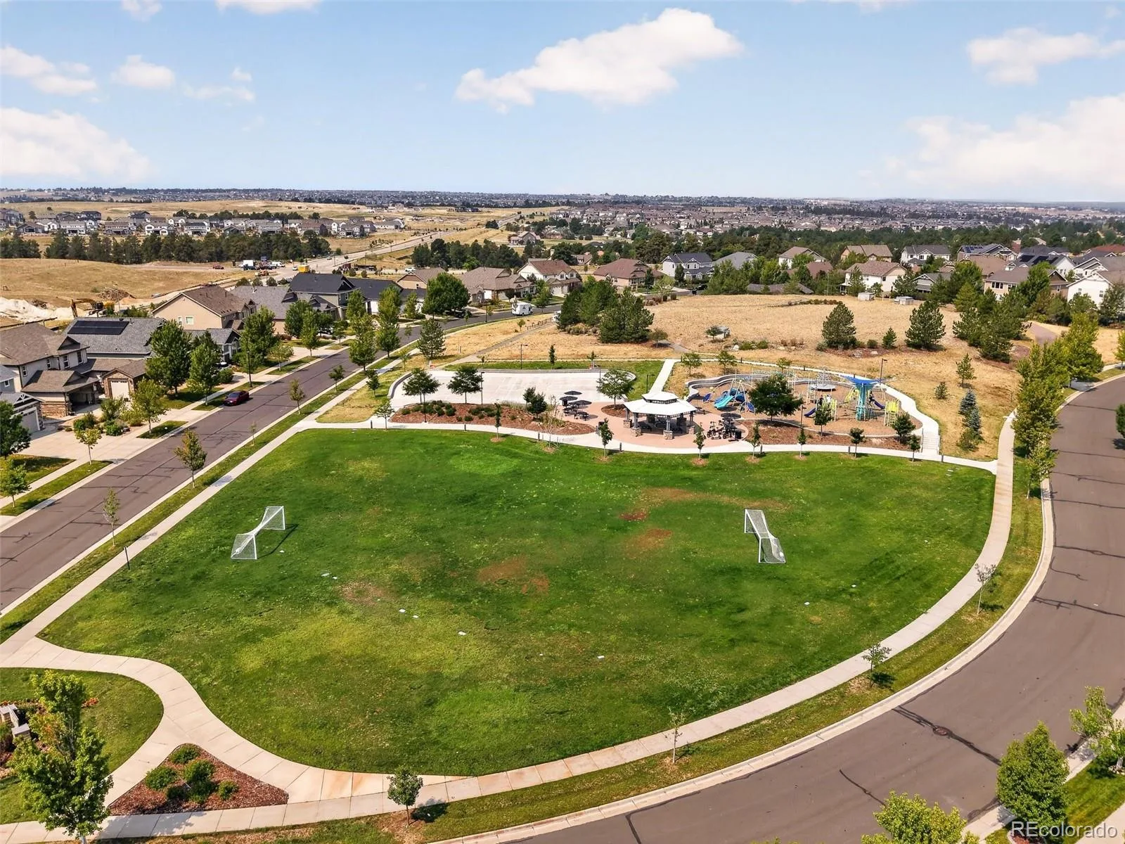 8247 S Country Club Parkway Aurora CO 80016 | MLS #REC3454657 08142026023356 1600 38