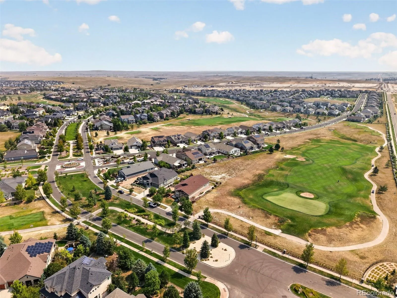 8247 S Country Club Parkway Aurora CO 80016 | MLS #REC3454657 08142026023356 1600 39