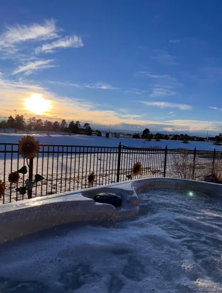 8247 S Country Club Parkway Aurora CO 80016 | MLS #REC3454657 08142026023356 800 27